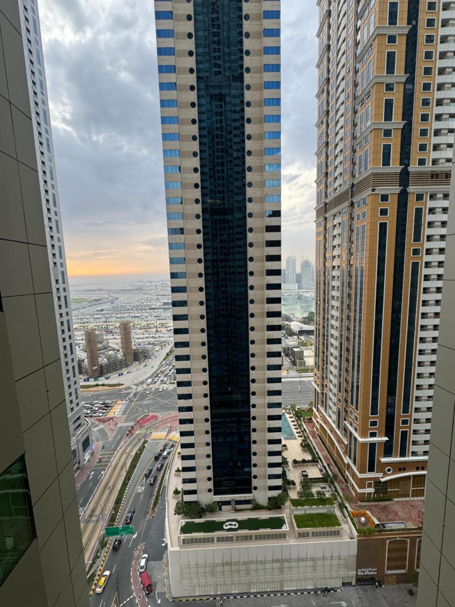 Sea View 1Br Apartment - Marina Pinnacle Dubaï Extérieur photo